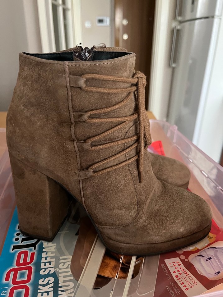 Elle Bej Süet Platform Topuklu Kadın Bot - Görsel 2