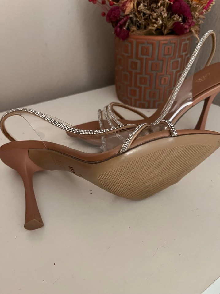 Zara Bej Deri Stiletto Topuklu Kadın Ayakkabı - Görsel 3