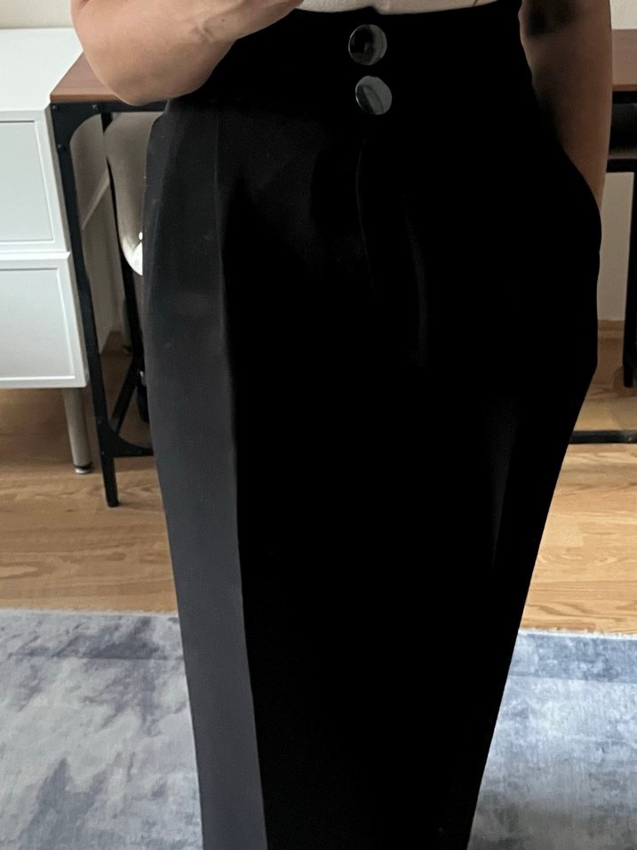 Düğmeli Siyah Kadın Kumaş Pantolon ve ceket takım - Görsel 4