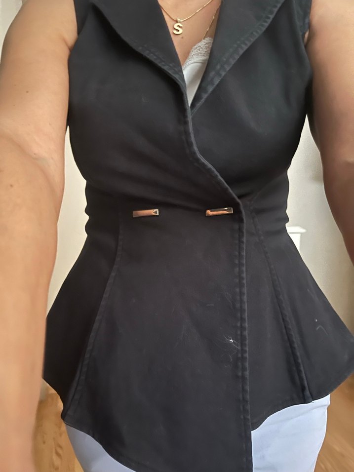 Düğmeli Siyah Kadın Yelek - Görsel 2