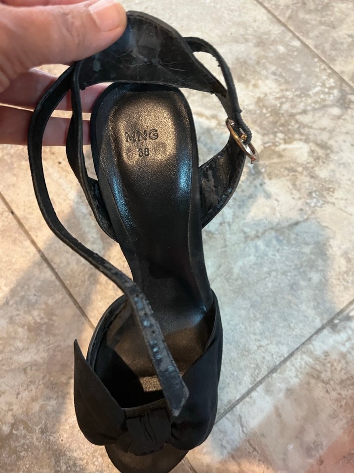 Mango Kemerli Siyah Platform Topuklu Kadın Ayakkabı - Görsel 3