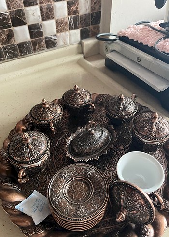 Kahverengi Desenli Bakır Kahve Fincanı Seti 3 porselen kırık - Görsel 3