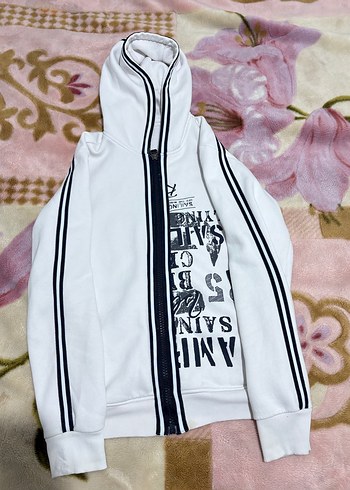 Vintage hırka ufak tefek gözle görülmicek lekeler var - Görsel 2