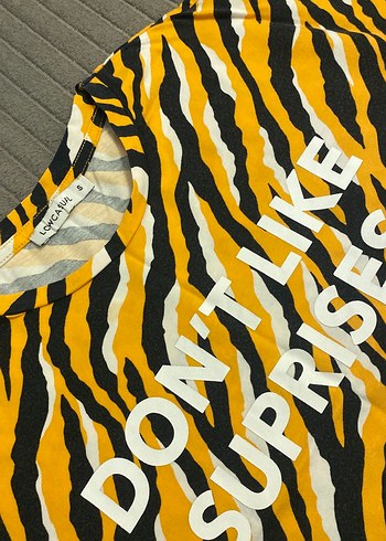 Sarı Zebra Desenli Kız Tişörtü - Görsel 3