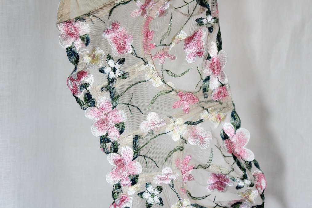 Çiçek Nakışlı Bralet Takımı - Görsel 2