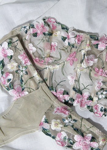 Nakışlı Nude Bralet Takımı - Görsel 2