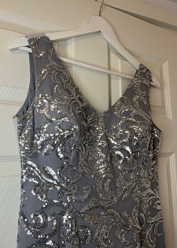 Gri Gümüş Payet İşlemeli, Zarif Kesim Abiye Elbise - Görsel 2