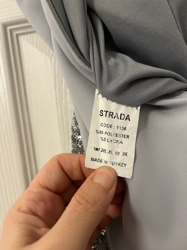 Gri Gümüş Payet İşlemeli, Zarif Kesim Abiye Elbise - Görsel 5