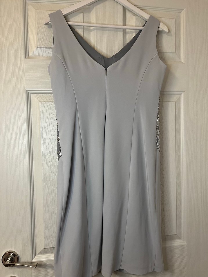 Gri Gümüş Payet İşlemeli, Zarif Kesim Abiye Elbise - Görsel 3