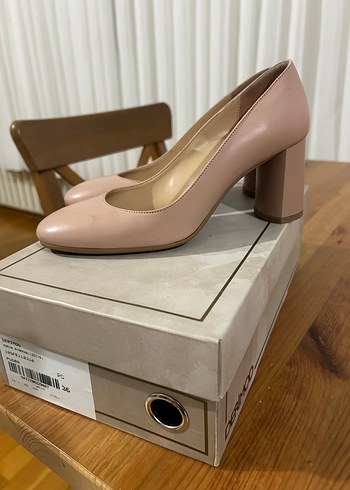 Derimod 36 Numara Topuklu - Görsel 4