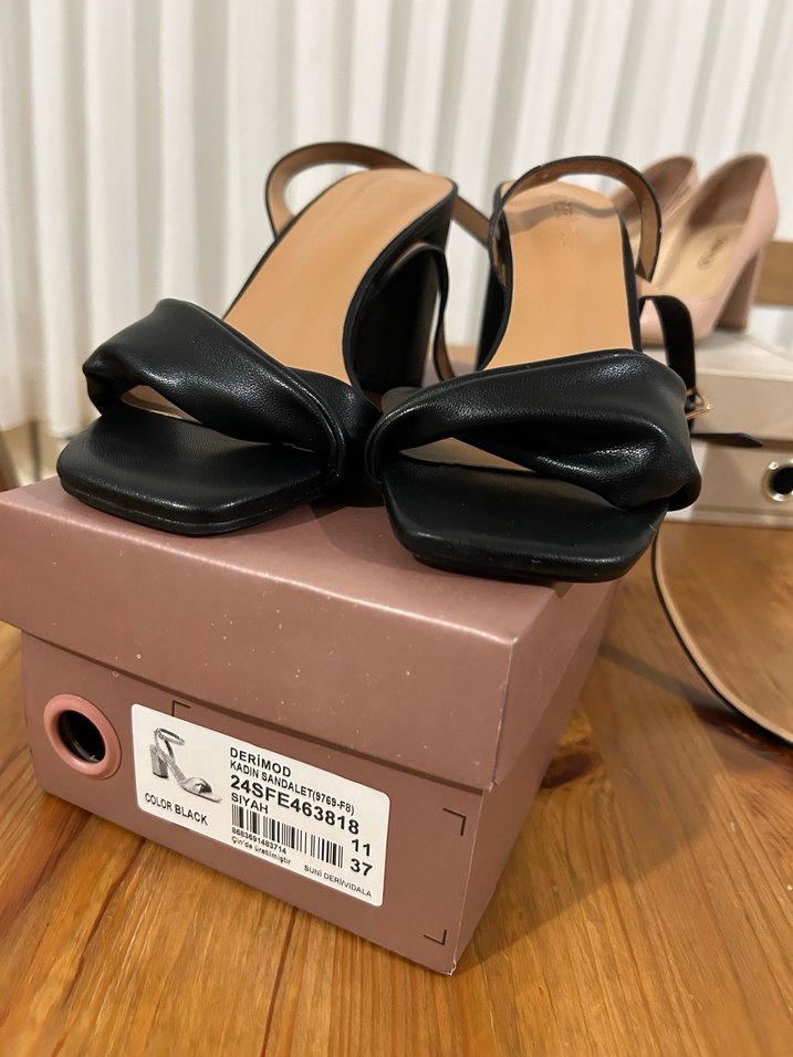 Derimod Yeni Etiketli 37 Numara Kadın Topuklu Sandalet - Görsel 2