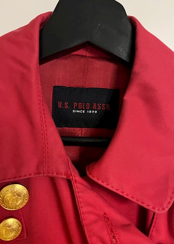 Nar Çiçeği Renkli Gold Düğmeli Kadın Trençkot - Görsel 2