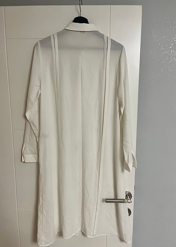 Nakışlı Beyaz Uzun Kollu Kadın Tesettür Gömlek - Görsel 3