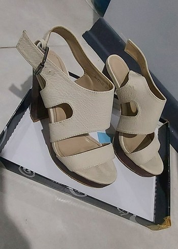 Bej Kadın Platform Topuklu Sandalet - Görsel 3