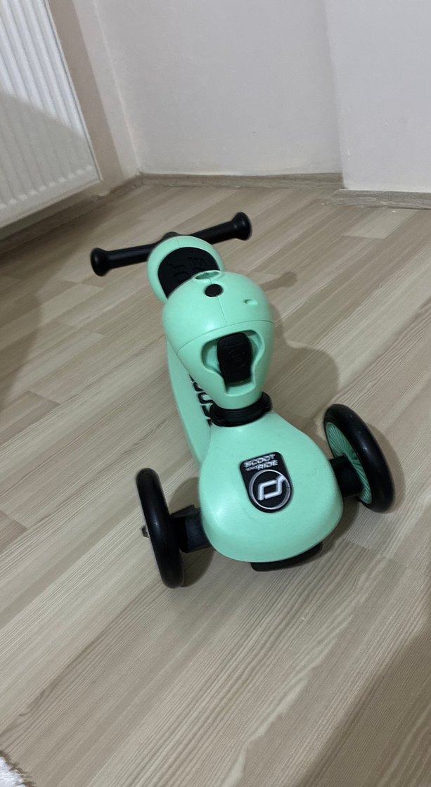 Pastel Yeşil Çocuk Scooterı - Görsel 2