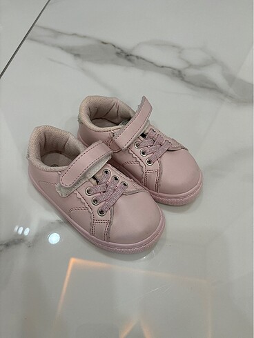 Lcw bebek ayakkabısı
