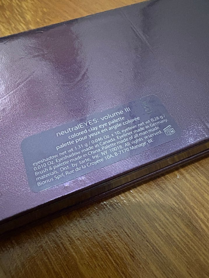 Tarte Neutral Eyes Volume III Açık Bej ve Koyu Tonlu Far Paleti - Görsel 3