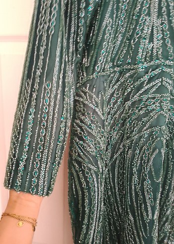 zümrüt yeşili abiye - Görsel 3