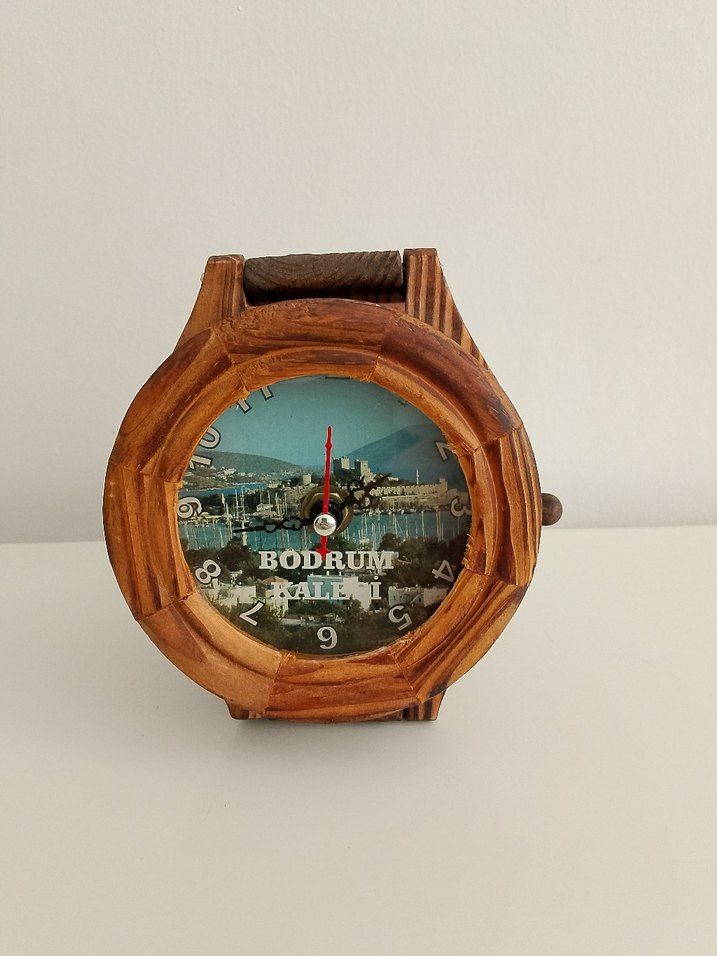 Renkli Ahşap Bodrum Duvar Saati - Görsel 4