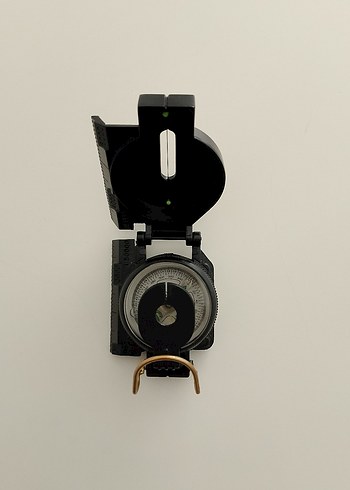 Siyah Katlanabilir Pusula - Görsel 5