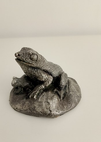 Gümüş kaplama kurbağa ve yavrusu - Görsel 3