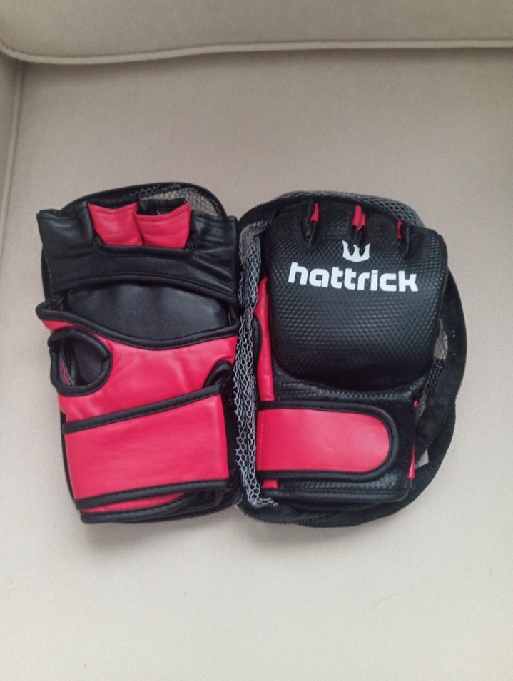 Hattrick Kırmızı MMA antrenman eldiveni - Görsel 3