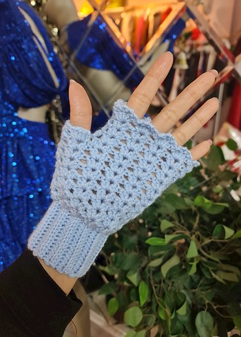 Mavi Örgü Parmaksız Kadın Eldiveni - Görsel 2