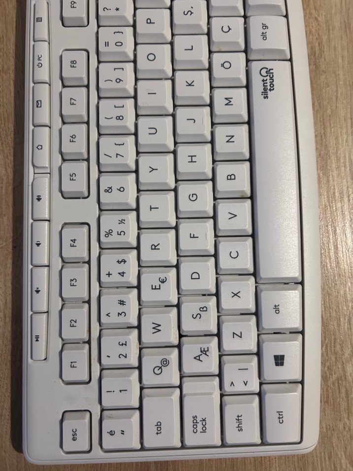 Logitech MK295 Silent Touch Beyaz Klavye Mouse Set - Görsel 4