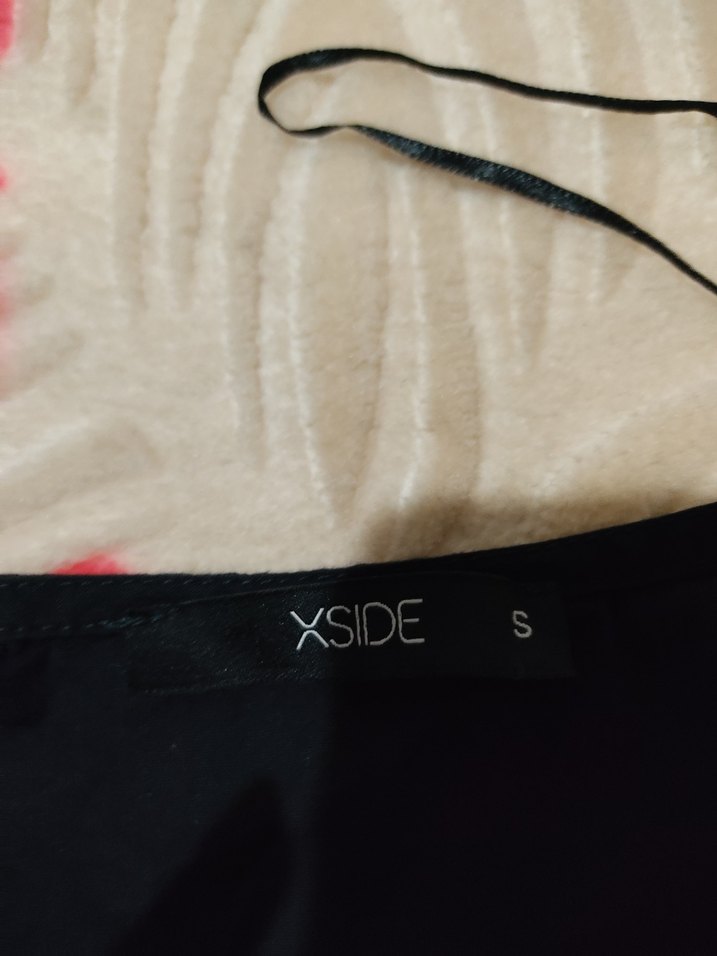 Siyah V Yaka Kısa Kollu Kadın Elbise - Görsel 2