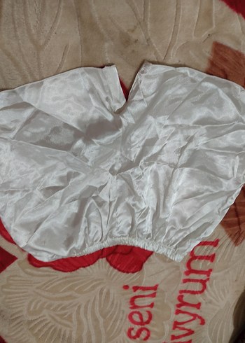 Beyaz saten  Kadın şort - Görsel 3