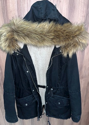 Kürklü Kapüşonlu Siyah Kadın Mont - Görsel 4