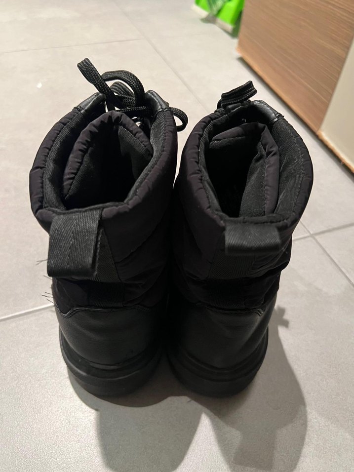 Zara Siyah Bağcıklı Kadın bot - Görsel 4