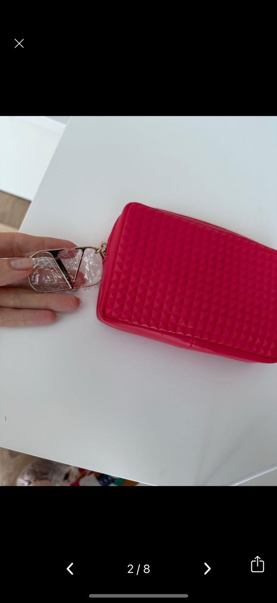 Valentino makyaj çantası - Görsel 2