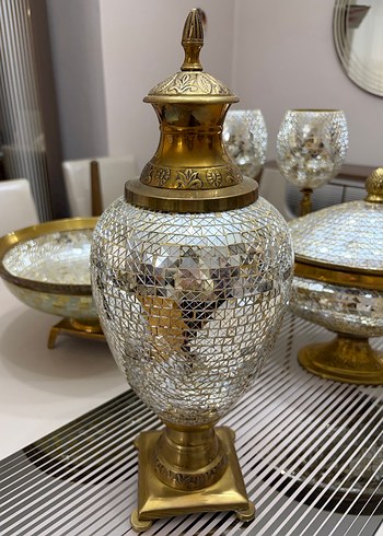 Altın Renkli Etnik Desenli Salon Dekorasyonu - Görsel 4