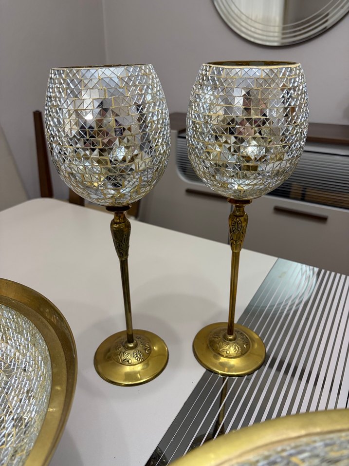 Altın Renkli Etnik Desenli Salon Dekorasyonu - Görsel 2