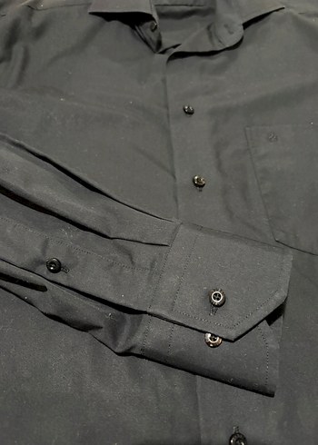 Düğmeli Siyah Erkek Gömlek - Görsel 3