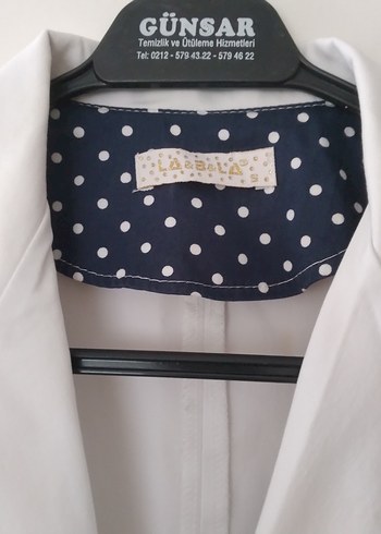 Kadın Beyaz Düğmeli Kısa Kollu Blazer - Görsel 2