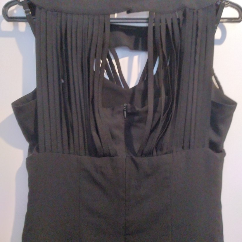 Siyah Piliseli Midi V Yaka Gotik Elbise - Görsel 4