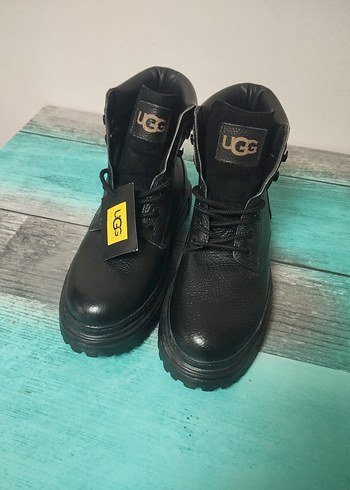 UGG Siyah Erkek Bağcıklı Kauçuk Bot - Görsel 2