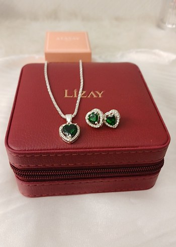 Yeşil Taşlı Modern Klasik Kadın Takı Seti - Görsel 17