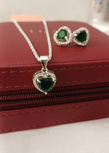 Yeşil Taşlı Modern Klasik Kadın Takı Seti - Görsel 13