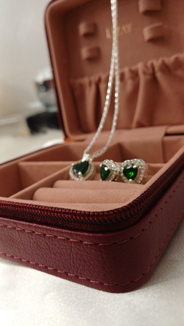 Yeşil Taşlı Modern Klasik Kadın Takı Seti - Görsel 5