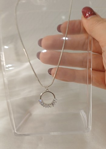 Zirkon baget taşlı çelik kolye - Görsel 6