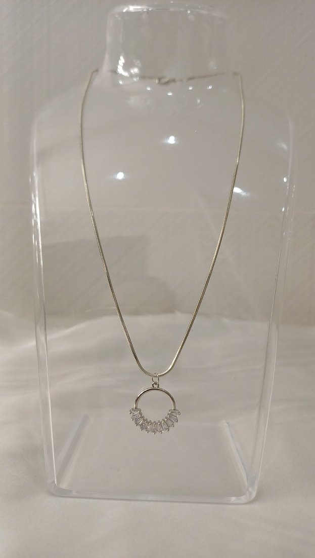 Zirkon baget taşlı çelik kolye - Görsel 3