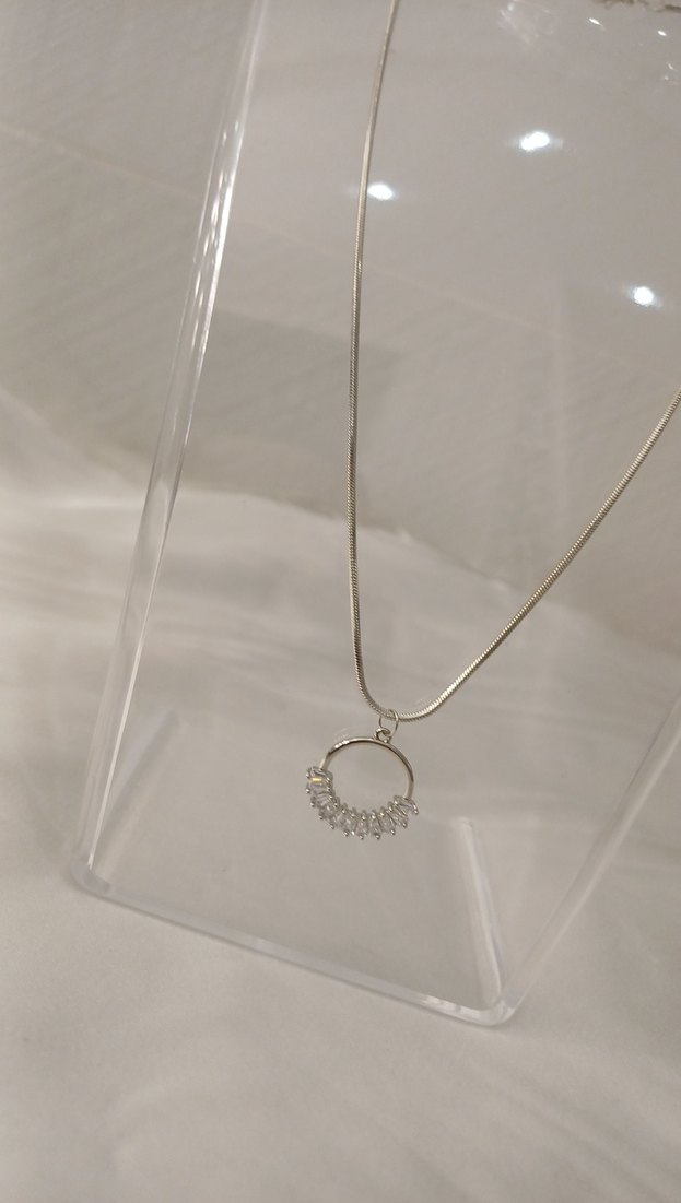 Zirkon baget taşlı çelik kolye - Görsel 4