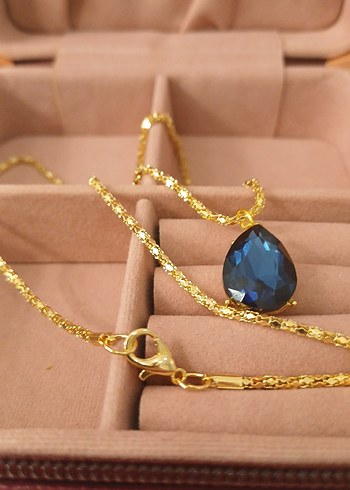 Lüks Çelik Damla Model Lacivert Zirkon Taşlı Altın Renkli Kolye - Görsel 6