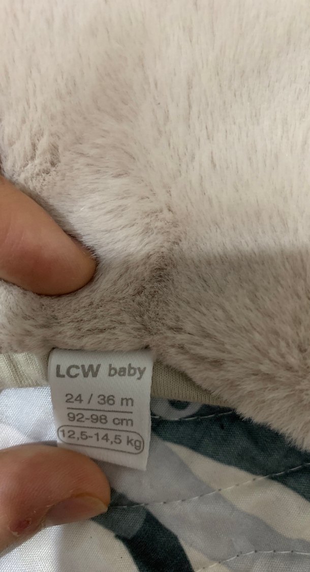 Kız Çocuk Kürklü Bej Yelek - Görsel 4