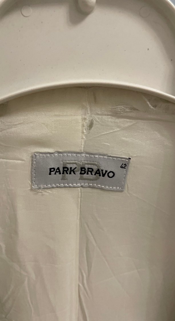 Düğmeli Beyaz Kadın Blazer Ceket - Görsel 2