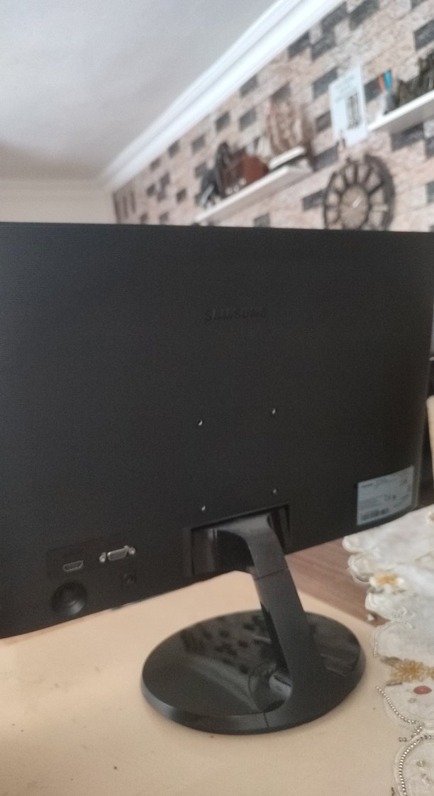 SAMSUNG 23 İNCH SIFIR GİBİ MONİTÖR - Görsel 3