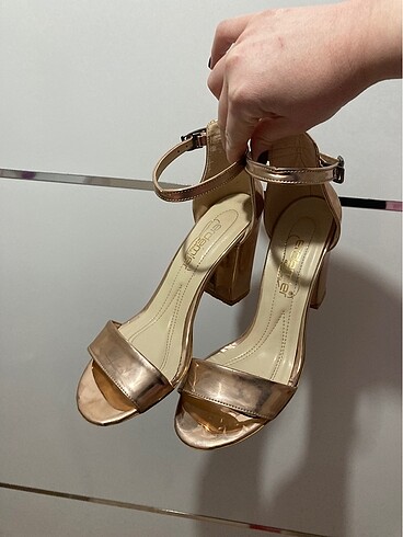 38 Beden altın Renk Abiye çanta ayakkabı rose gold